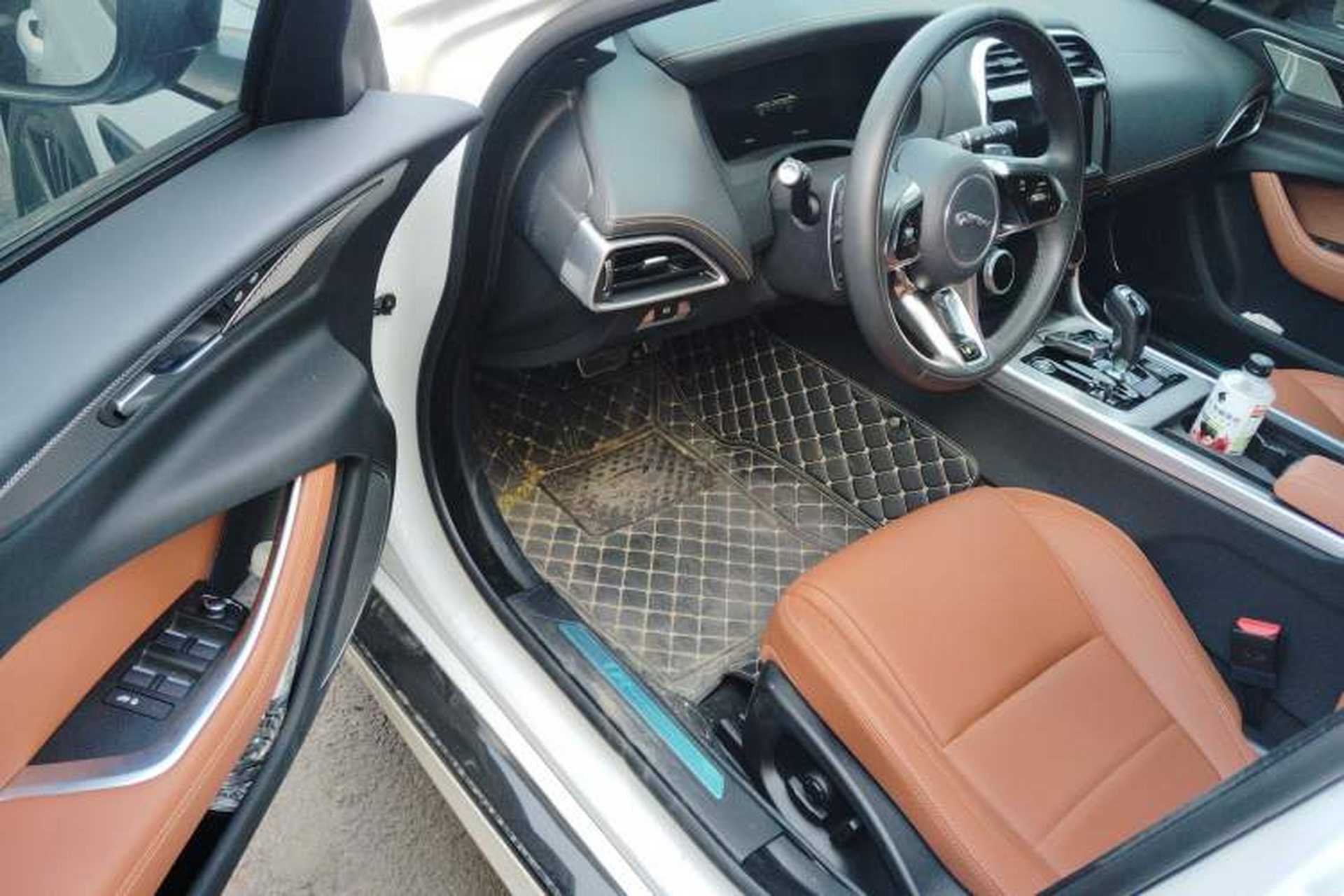 Used Jaguar XEL 2025 2.0T 250 PS R-DYNAMIC 90th Anniversary Edition Driver Seat