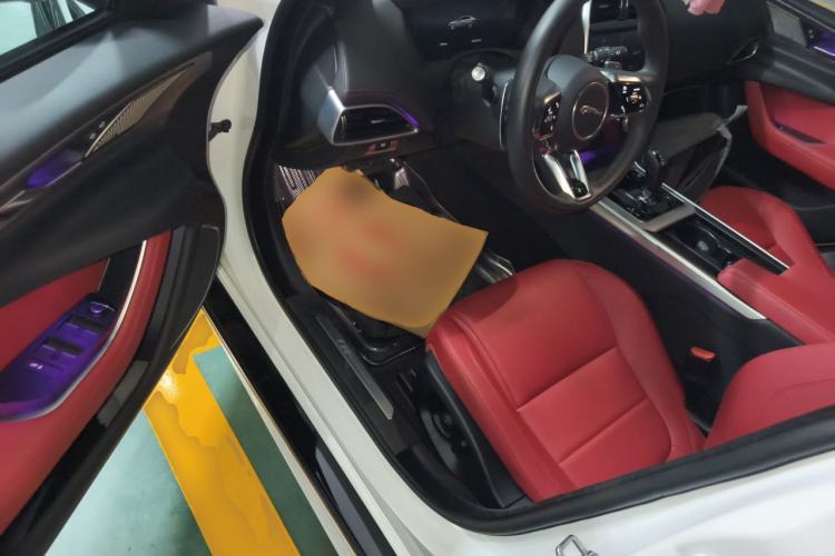 Used Jaguar XEL 2025 2.0T 250 PS R-DYNAMIC 90th Anniversary Edition Driver Seat