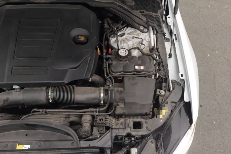 Used Jaguar XEL 2025 2.0T 250 PS R-DYNAMIC 90th Anniversary Edition Engine Bay Left