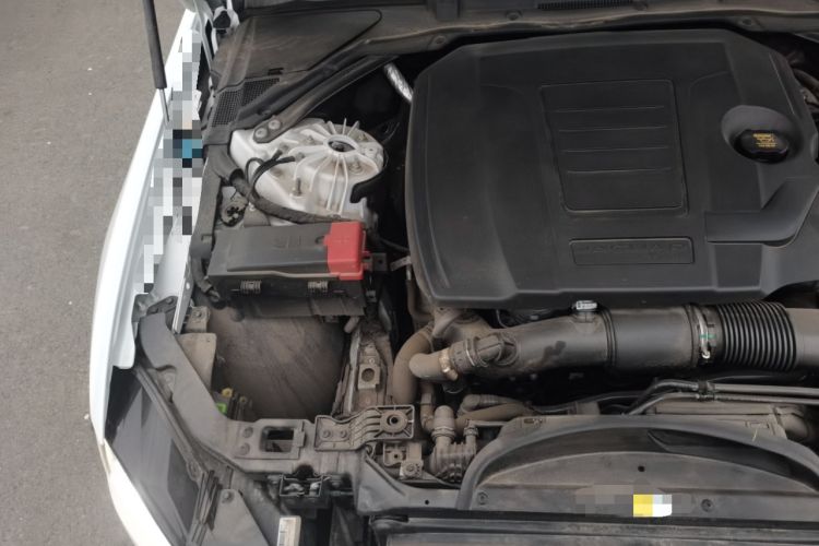 Used Jaguar XEL 2025 2.0T 250 PS R-DYNAMIC 90th Anniversary Edition Engine Bay Right
