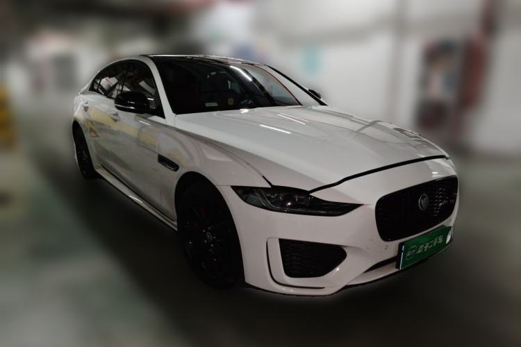Used Jaguar XEL 2025 2.0T 250 PS R-DYNAMIC 90th Anniversary Edition Front Right 45 Deg