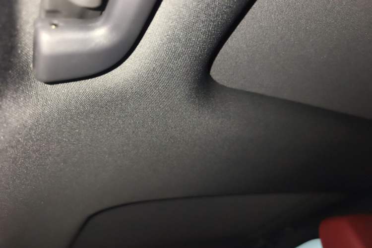 Used Jaguar XEL 2025 2.0T 250 PS R-DYNAMIC 90th Anniversary Edition Headliner