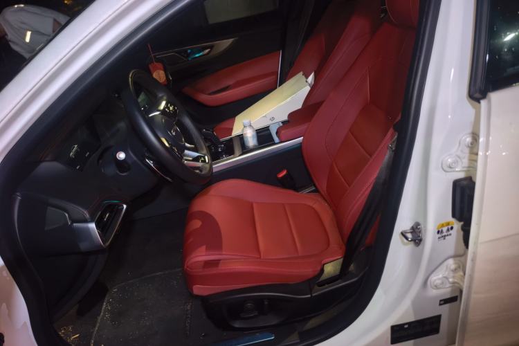 Used Jaguar XEL 2025 2.0T 250 PS R-DYNAMIC 90th Anniversary Edition Left Front Seat