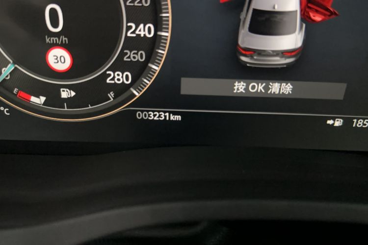 Used Jaguar XEL 2025 2.0T 250 PS R-DYNAMIC 90th Anniversary Edition Odometer Close Up