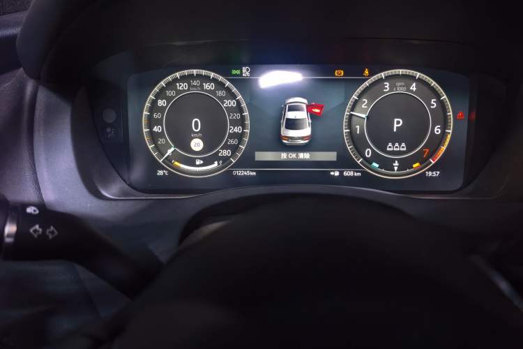 Used Jaguar XEL 2025 2.0T 250 PS R-DYNAMIC 90th Anniversary Edition Odometer Close Up