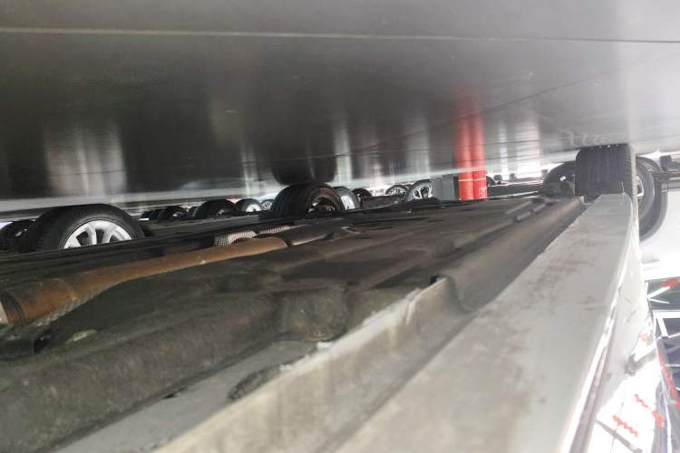 Used Jaguar XEL 2025 2.0T 250 PS R-DYNAMIC 90th Anniversary Edition Right Side Sill