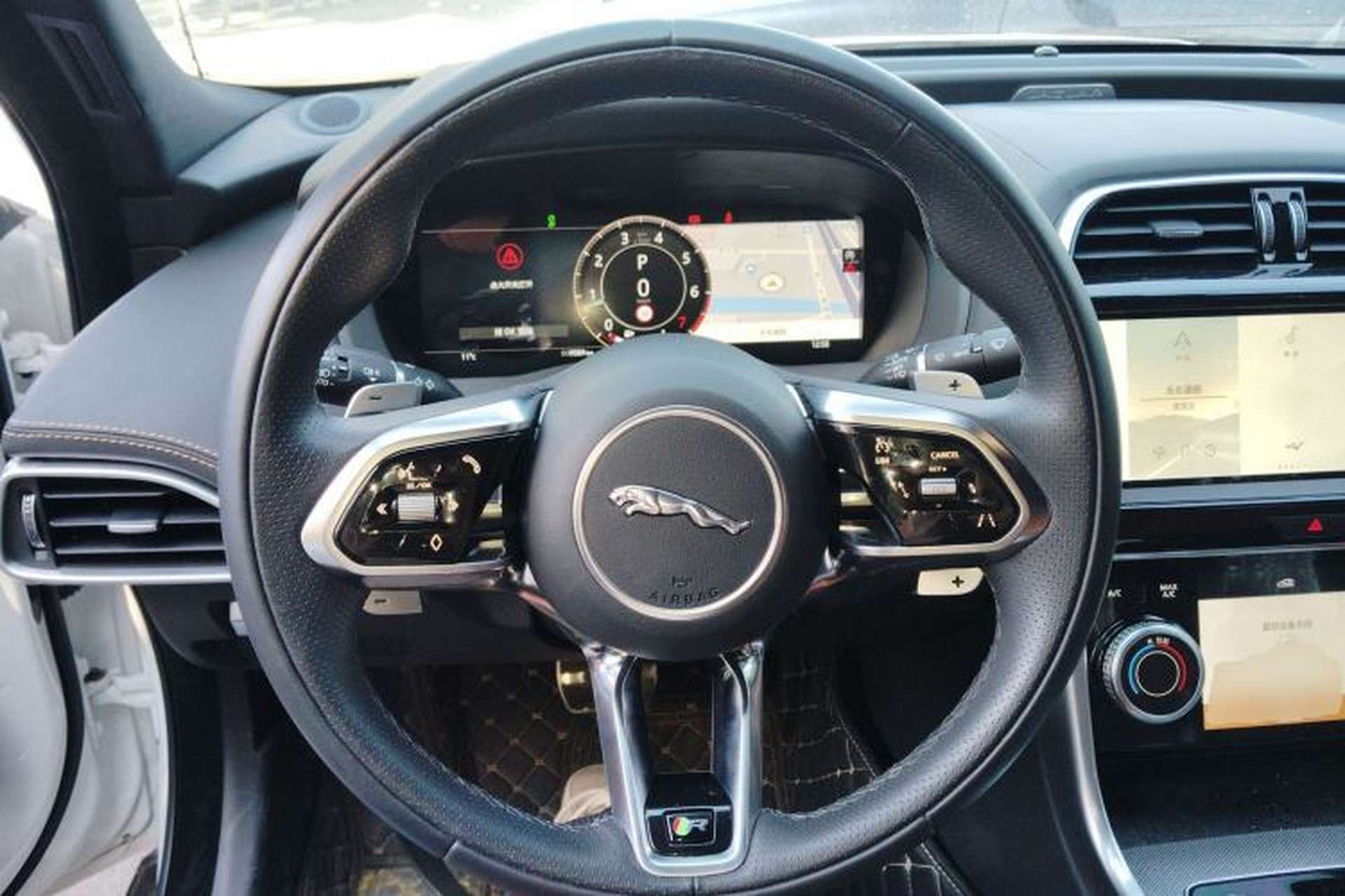 Used Jaguar XEL 2025 2.0T 250 PS R-DYNAMIC 90th Anniversary Edition Steering Wheel