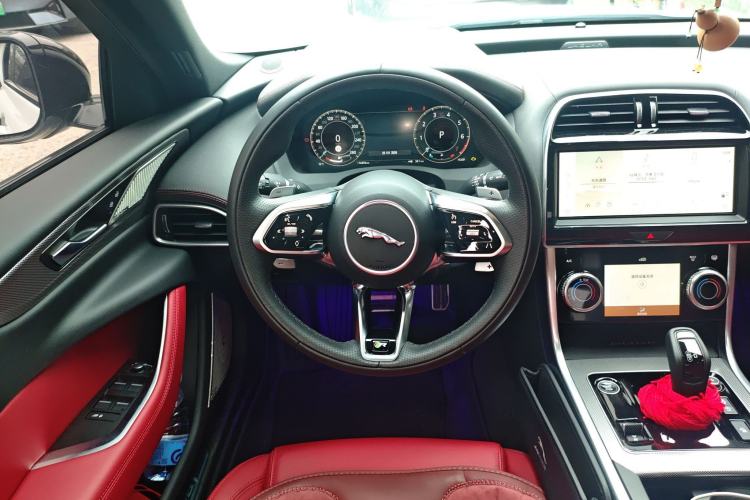 Used Jaguar XEL 2025 2.0T 250 PS R-DYNAMIC 90th Anniversary Edition Steering Wheel