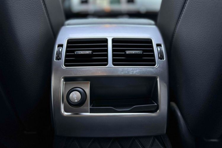 Used Jaguar XF 2015 XF 3.0 SC R-Sport Luxury Edition Interior 15