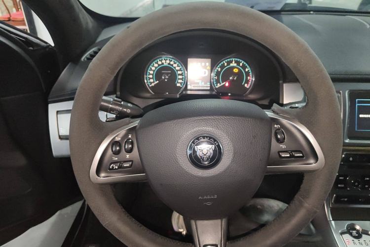 Used Jaguar XF 2015 XF 3.0 SC R-Sport Luxury Edition Steering Wheel