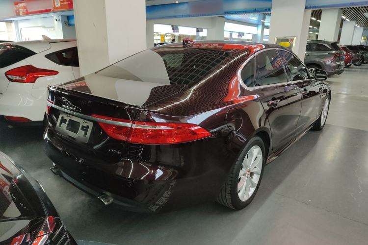 Used Jaguar XF 2016 XF 2.0T Two-Wheel-Drive R-Sport Sport Edition Rear Right 45 Deg