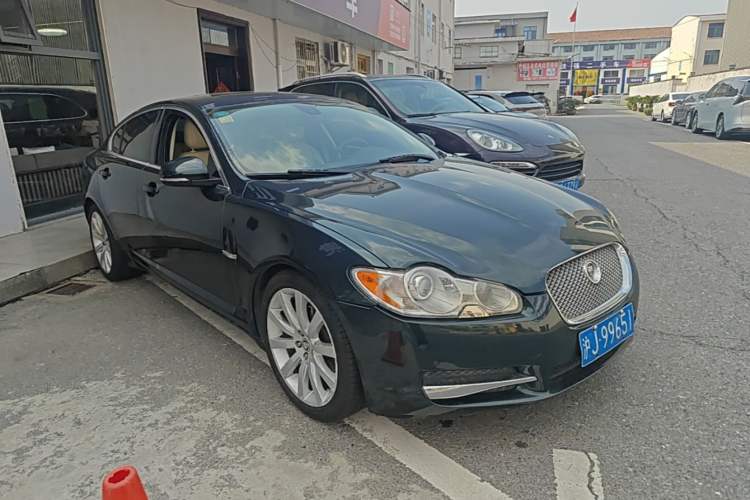 Used Jaguar XF 2008 XF 3.0 V6 Premium Luxury Edition Front Right 45 Deg