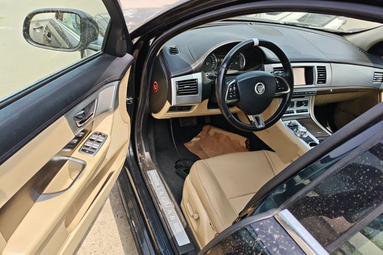 Used Jaguar XF 2009 XF 3.0L V6 Luxury Edition Driver Seat