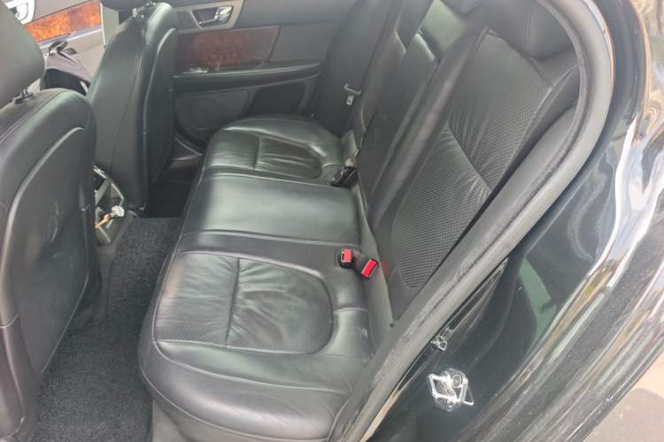 Used Jaguar XF 2009 XF 3.0L V6 Luxury Edition Left Rear Seat