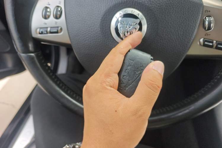Used Jaguar XF 2009 XF 3.0L V6 Luxury Edition Vehicle Key