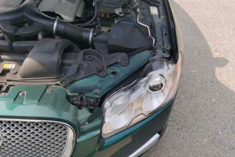 Used Jaguar XF 2009 XF 4.2 SV8 Supercharged Edition Engine Bay Left