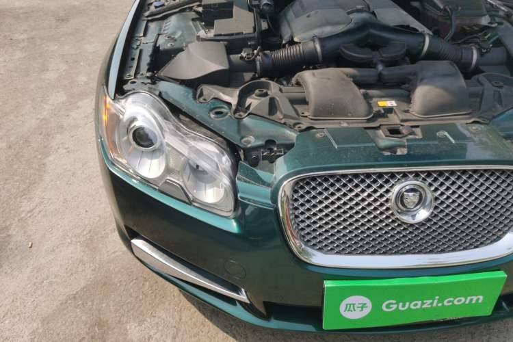 Used Jaguar XF 2009 XF 4.2 SV8 Supercharged Edition Engine Bay Right