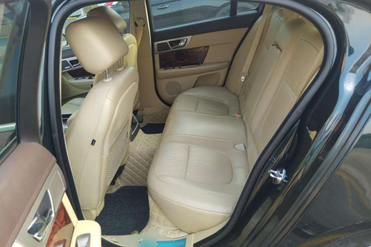 Used Jaguar XF 2009 XF 3.0L V6 Luxury Edition Left Rear Seat