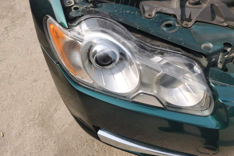 Used Jaguar XF 2009 XF 4.2 SV8 Supercharged Edition Right Front Headlight