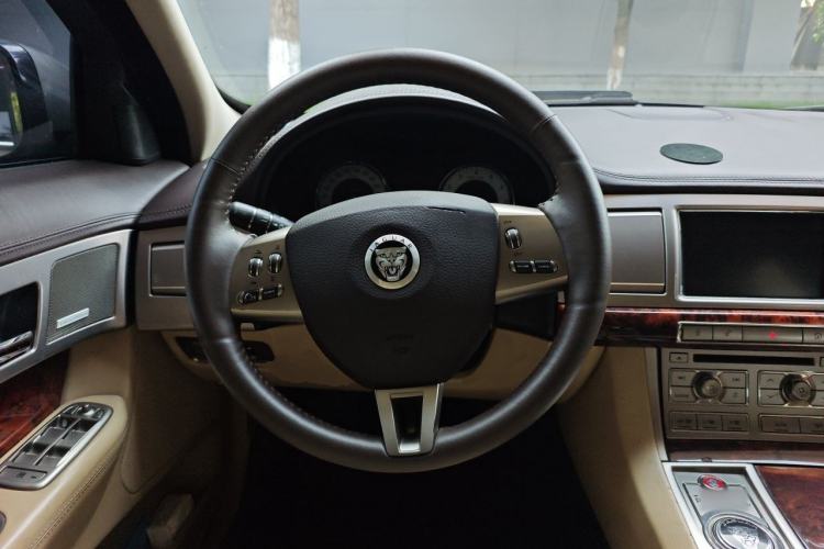 Used Jaguar XF 2009 XF 3.0L V6 Luxury Edition Steering Wheel