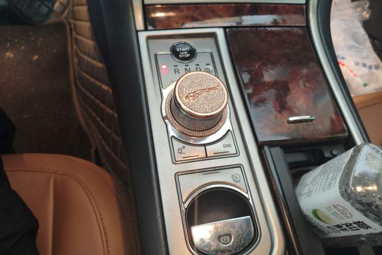Used Jaguar XF 2009 XF 3.0L V6 Luxury Edition Gear Lever
