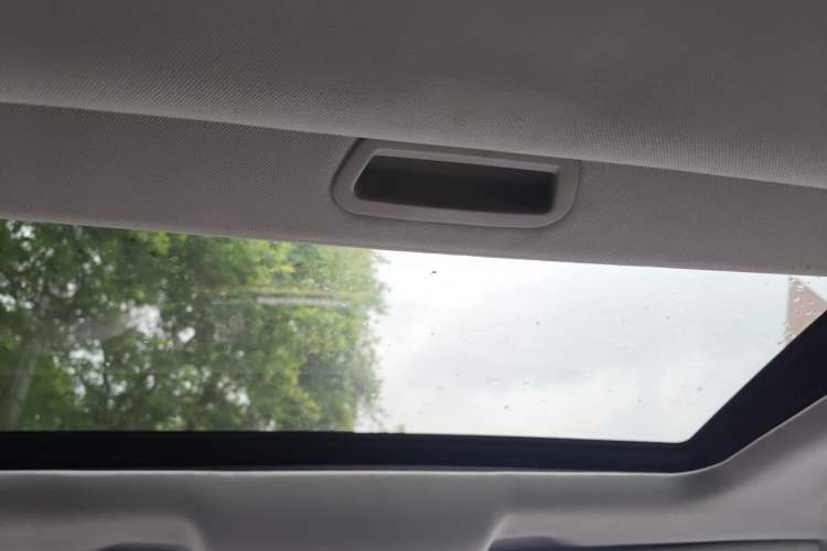 Used Jaguar XF 2011 XF 3.0 V6 75th Anniversary Edition Headliner