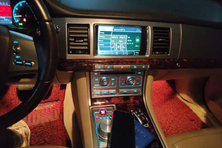 Used Jaguar XF 2012 XF 3.0L V6 Luxury Edition Audio And AC Panel