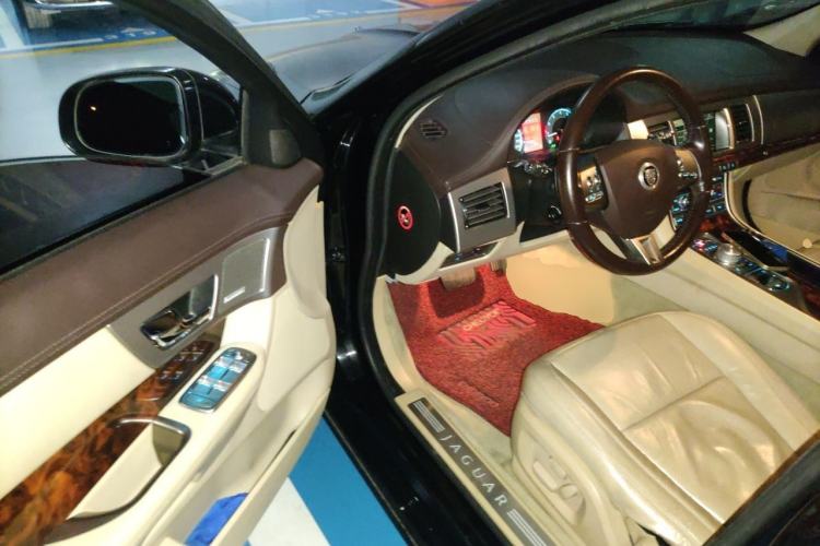 Used Jaguar XF 2012 XF 3.0L V6 Luxury Edition Driver Seat