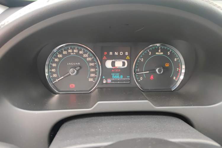 Used Jaguar XF 2012 XF 3.0L V6 Prestige Edition Odometer Close Up