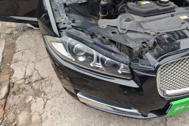 Used Jaguar XF 2012 XF 3.0L V6 Luxury Edition Right Front Headlight
