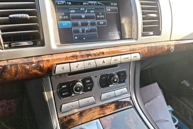 Used Jaguar XF 2012 XF 3.0L V6 Luxury Edition Audio And AC Panel