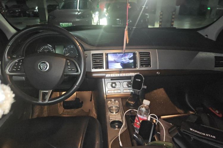 Used Jaguar XF 2012 XF 3.0L V6 London Limited Edition Center Console
