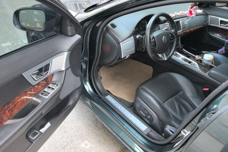Used Jaguar XF 2012 XF 3.0L V6 Prestige Edition Driver Seat