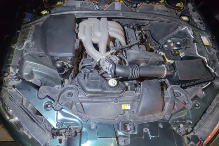 Used Jaguar XF 2012 XF 3.0L V6 Luxury Edition Engine Bay