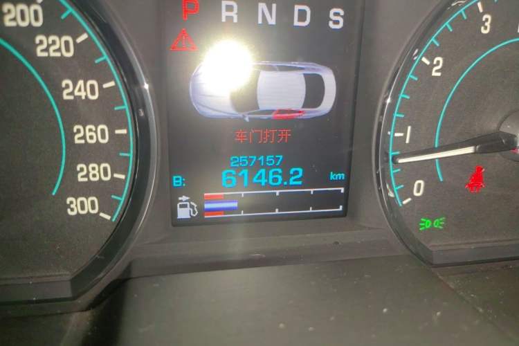Used Jaguar XF 2012 XF 3.0L V6 Luxury Edition Odometer Close Up
