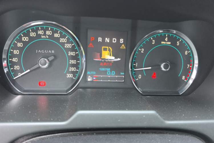 Used Jaguar XF 2012 XF 3.0L V6 Prestige Edition Odometer Close Up