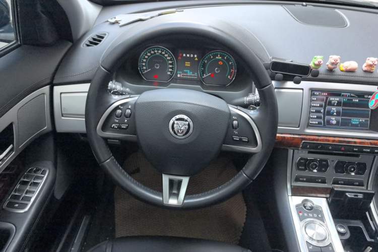 Used Jaguar XF 2012 XF 3.0L V6 Prestige Edition Steering Wheel