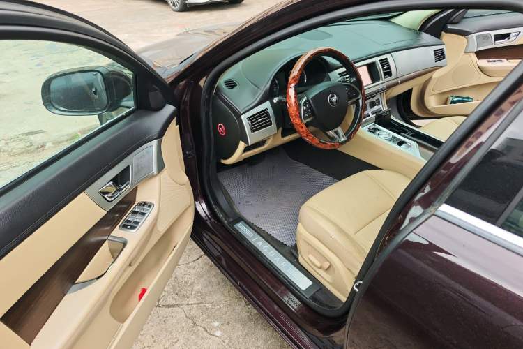 Used Jaguar XF 2012 XF 3.0L V6 Prestige Edition Driver Seat