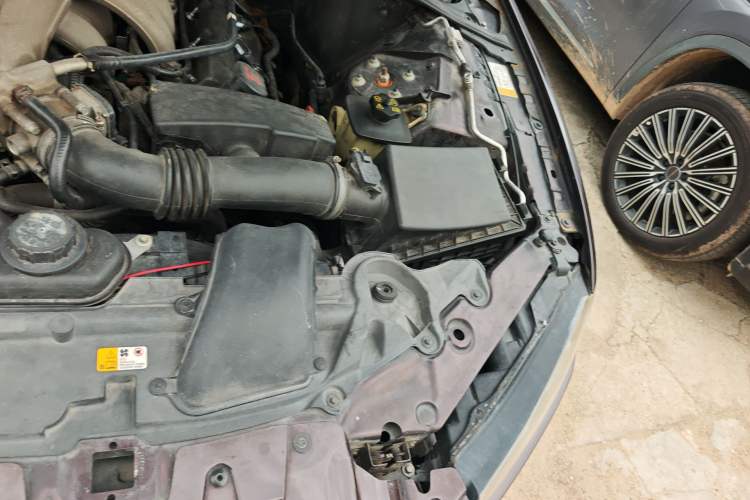 Used Jaguar XF 2012 XF 3.0L V6 Prestige Edition Engine Bay Left