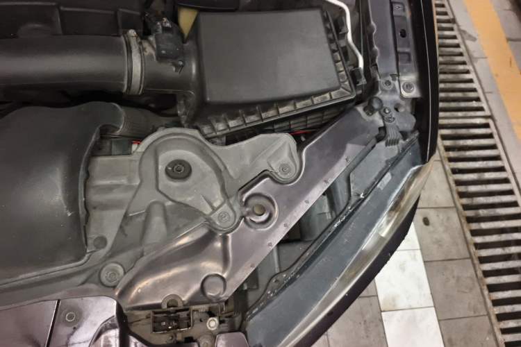 Used Jaguar XF 2012 XF 3.0L V6 Prestige Edition Engine Bay Left