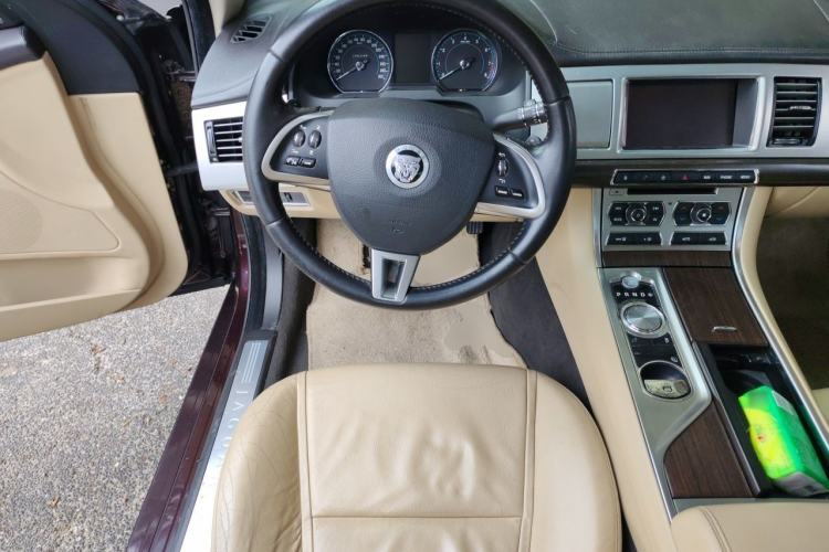 Used Jaguar XF 2012 XF 3.0L V6 Prestige Edition Steering Wheel