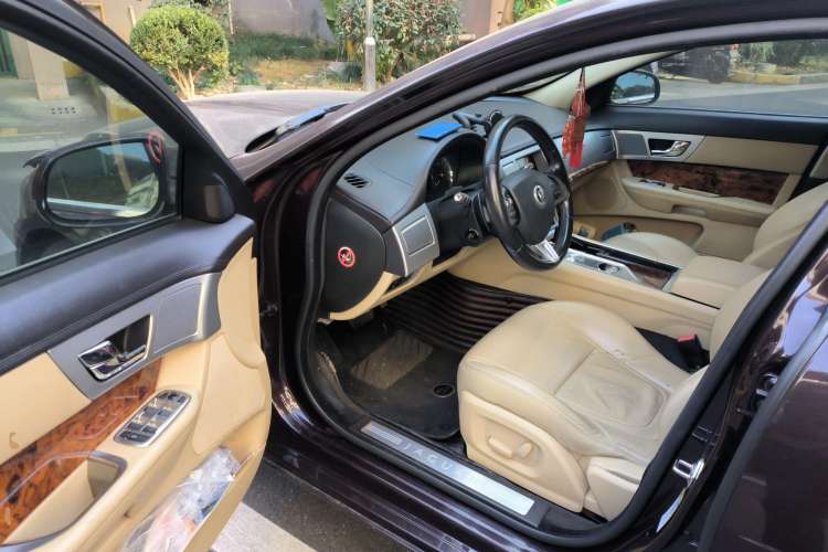 Used Jaguar XF 2012 XF 3.0L V6 Prestige Edition Driver Seat