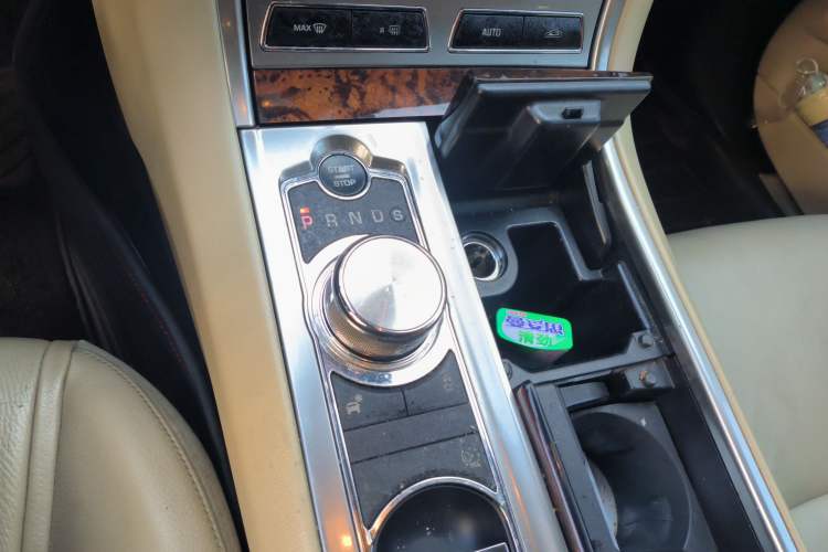 Used Jaguar XF 2012 XF 3.0L V6 Prestige Edition Gear Lever