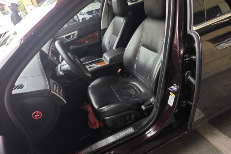 Used Jaguar XF 2012 XF 3.0L V6 Luxury Edition Left Front Seat