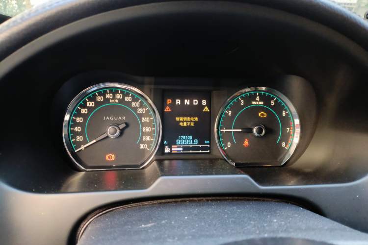Used Jaguar XF 2012 XF 3.0L V6 Prestige Edition Odometer Close Up