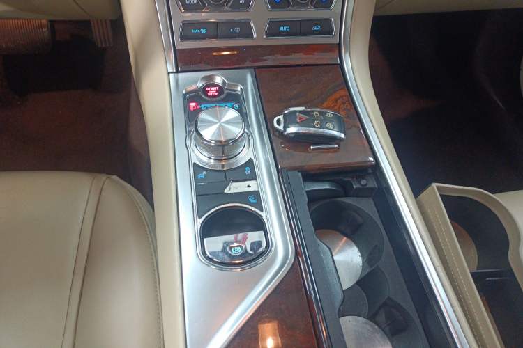 Used Jaguar XF 2012 XF 3.0L V6 Luxury Edition Gear Lever