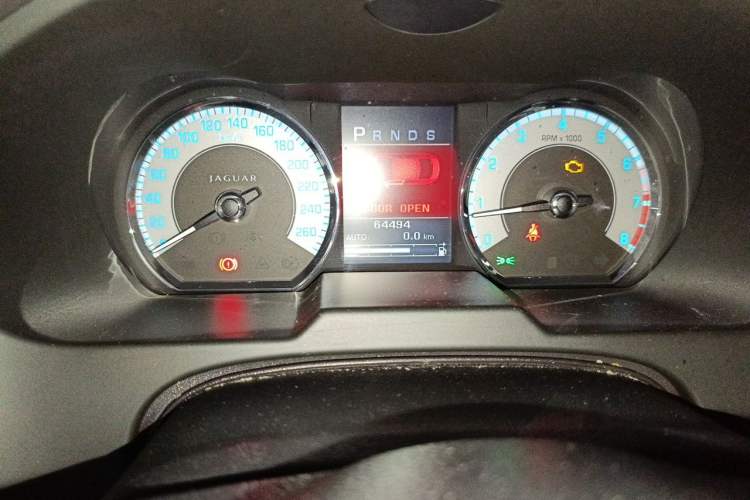 Used Jaguar XF 2012 XF 3.0L V6 Luxury Edition Odometer Close Up