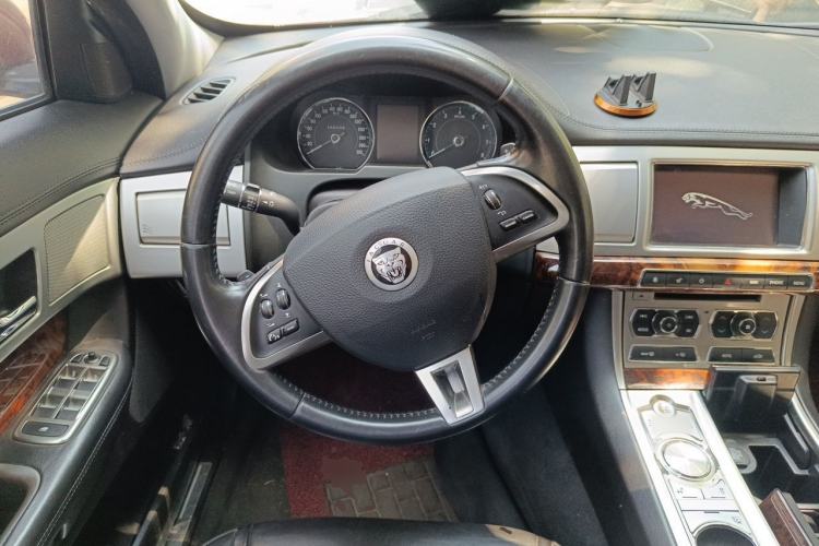 Used Jaguar XF 2012 XF 3.0L V6 Luxury Edition Steering Wheel