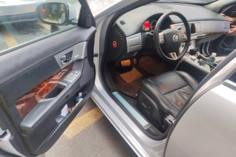 Used Jaguar XF 2012 XF 3.0L V6 Luxury Edition Driver Seat