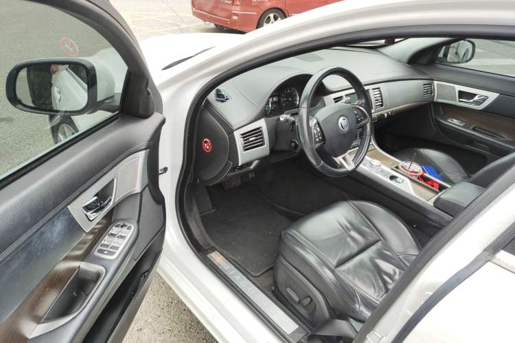 Used Jaguar XF 2012 XF 3.0L V6 London Limited Edition Driver Seat
